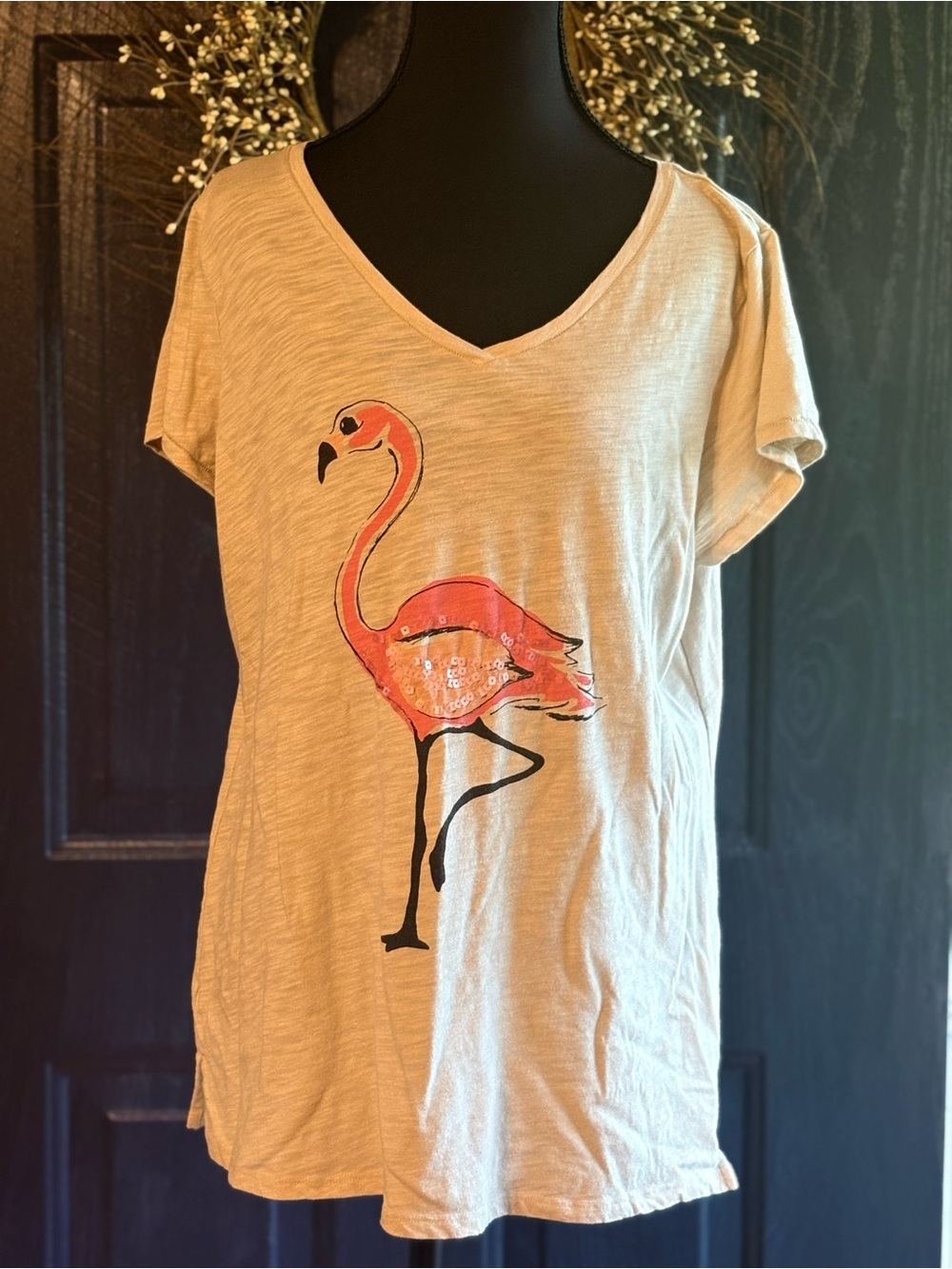 St. John's Bay Beige V-Neck Tee with Pink sequins Flamingo Graphic size Large